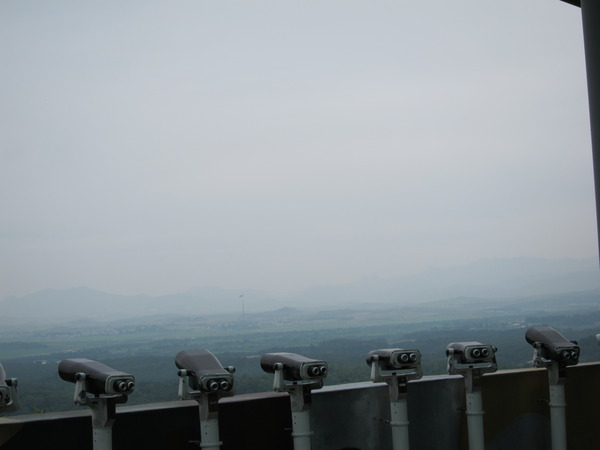 北朝鮮の生活を垣間見れます